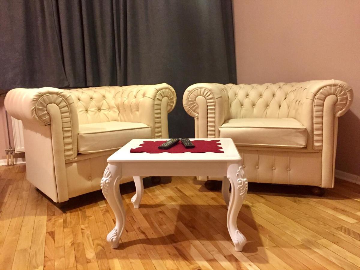 Hotel Bavaria Pristina Kültér fotó